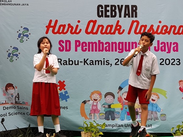 Unjuk bakat siswa (Duet vokal)