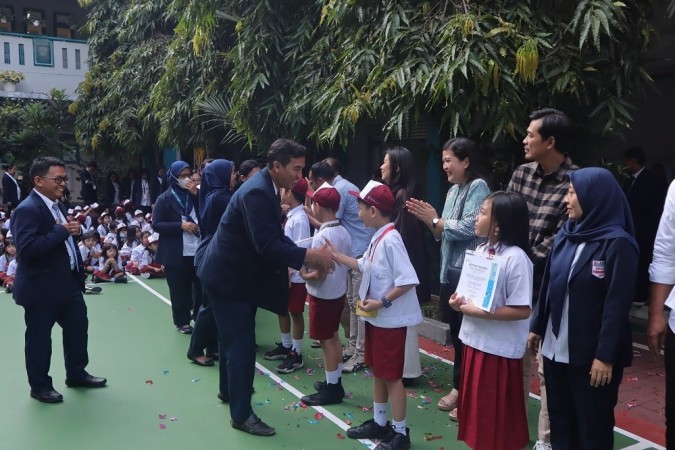 Beasiswa prestasi akademik mulai dari kelas 4-6