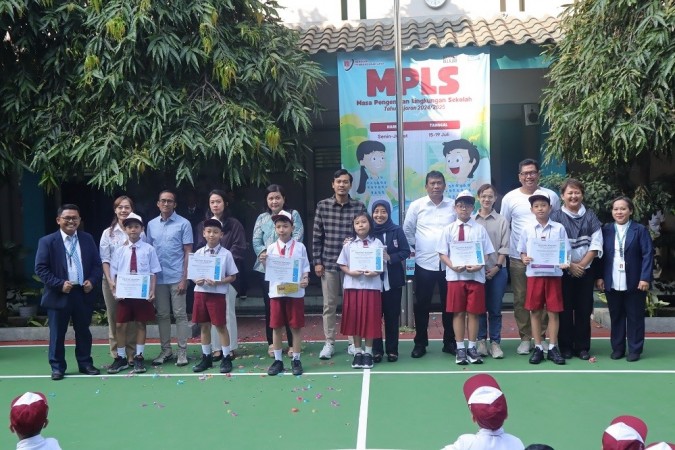 Penerima beasiswa dilakukan setiap semester