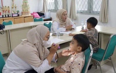 #nivo41m370Desc32 IMUNISASI DAN PEMERIKSAAN KESEHATAN